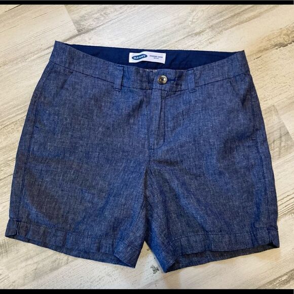 Old Navy mid rise shorts 6 - Picture 5 of 6
